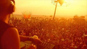 2014 robot heart sunrise